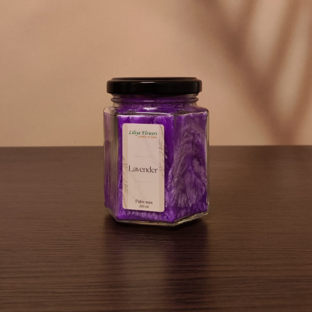 Фіолетова свічка Lavender з пальмового воску з ароматом